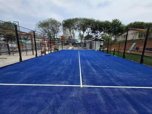 Fortune Padel установила панорамную площадку для игры в падель P04 в малазийском общественном пространстве
